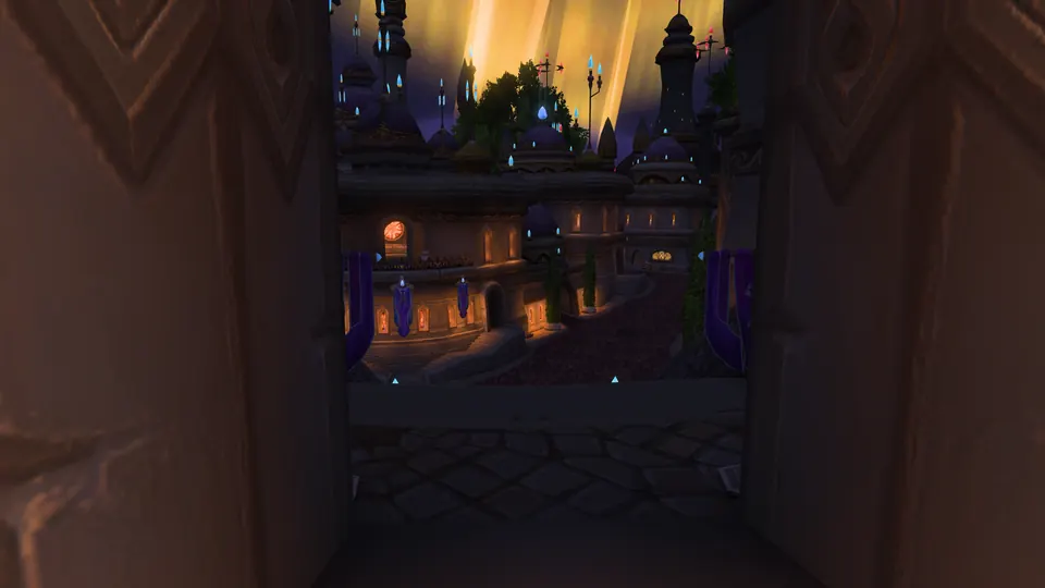 Eine Gasse in Dalaran mit Blick auf die Violette Zitadelle
